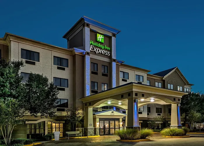 Express And Worth/i-20 Hotel 3*
