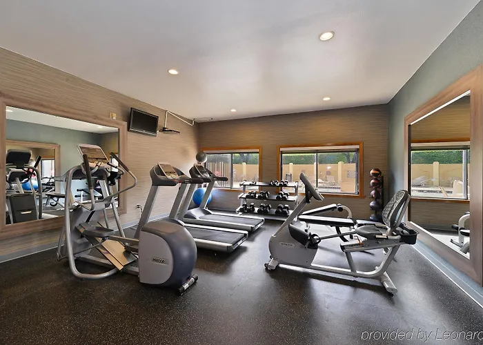 Express And Worth/i-20 Hotel 3*