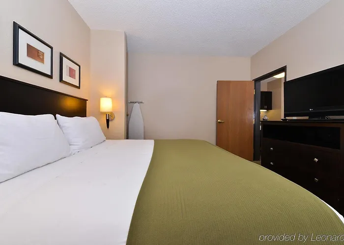 Express And Worth/i-20 Hotel 3*